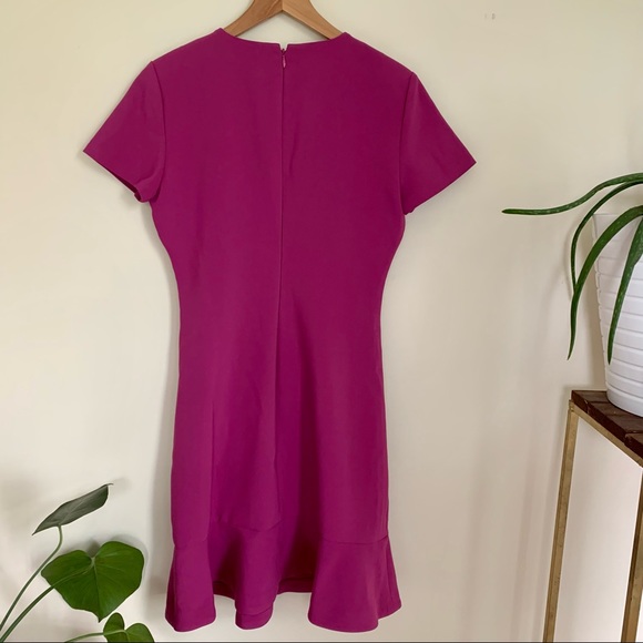 Likely Beckett Fluted Ruffle Dress in Magenta sz 4-6 - Picture 5 of 5
